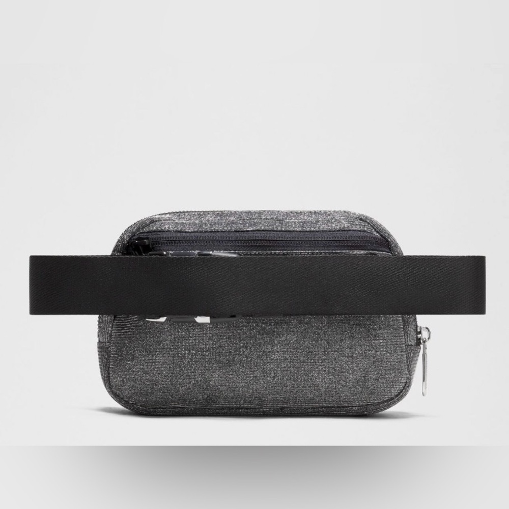 Lululemon Everywhere belt bag 1L glitter - Picture 4 of 7